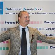 Laureato in scienze della comunicazione e coach A.Co.I. (Associazione Coaching Italia) offre il proprio supporto in business coaching a professionisti di oggi e futuri nella propria area di competenza